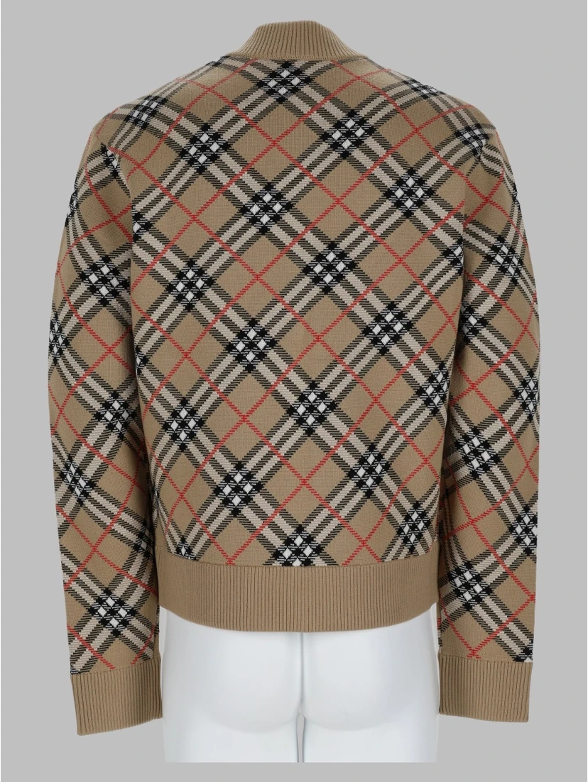 maglia con zip e stampa check