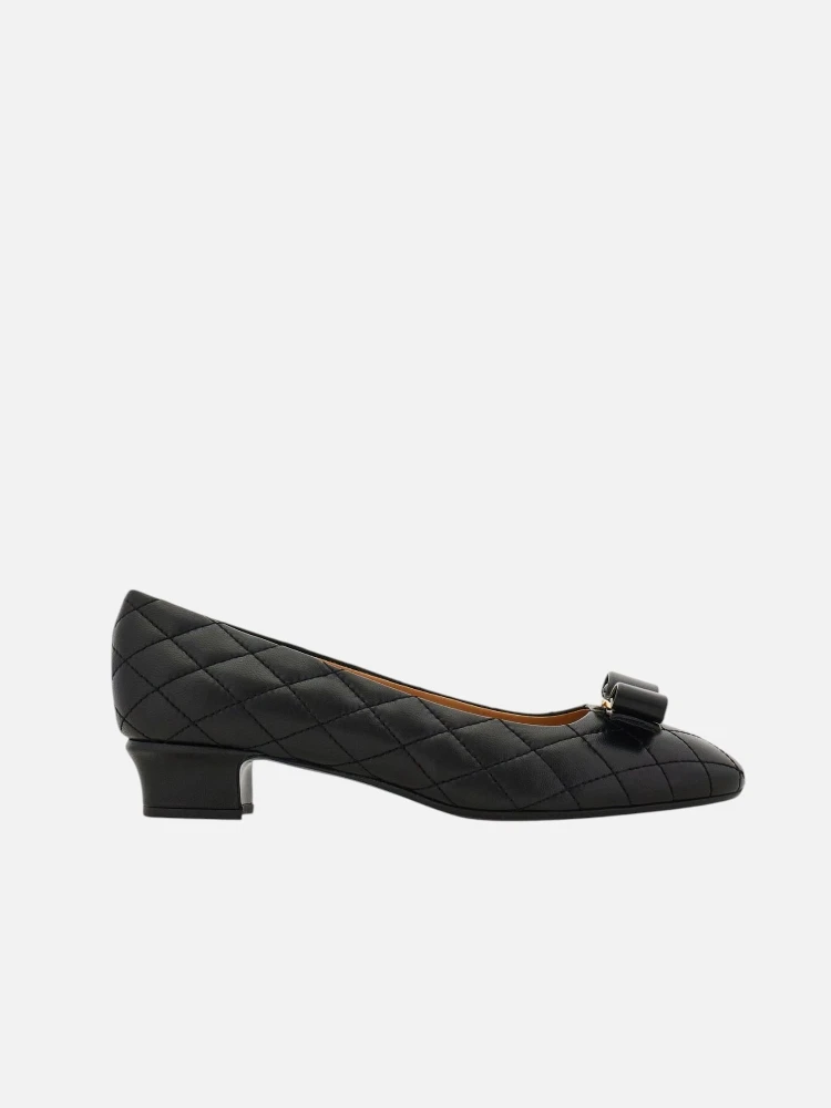 FERRAGAMO MAKES SHOES