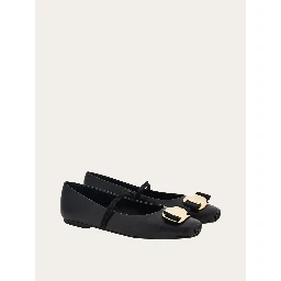 FERRAGAMO NEW VARA ballet flats