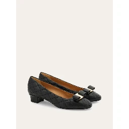 FERRAGAMO MAKES SHOES