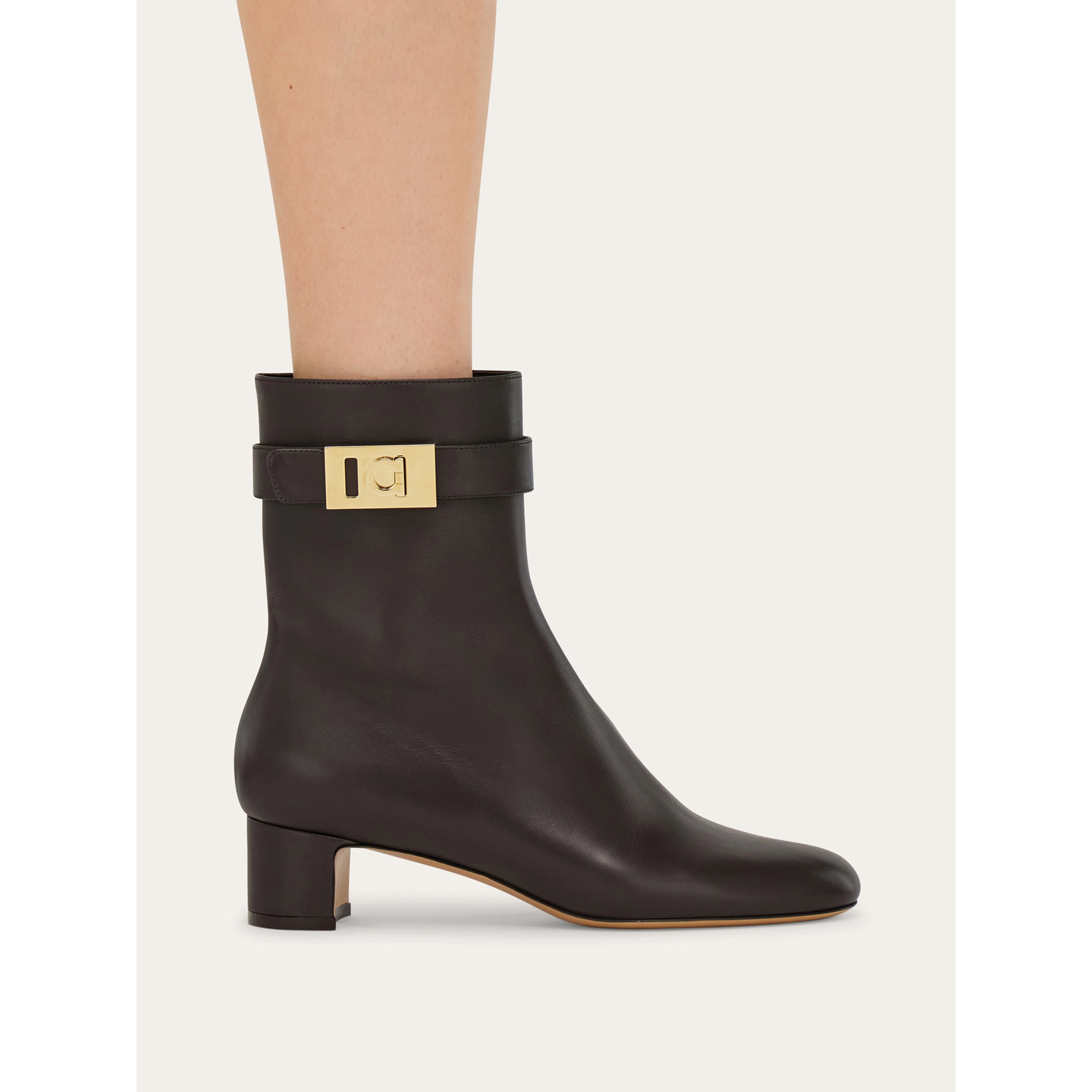 FERRAGAMO HUG boots