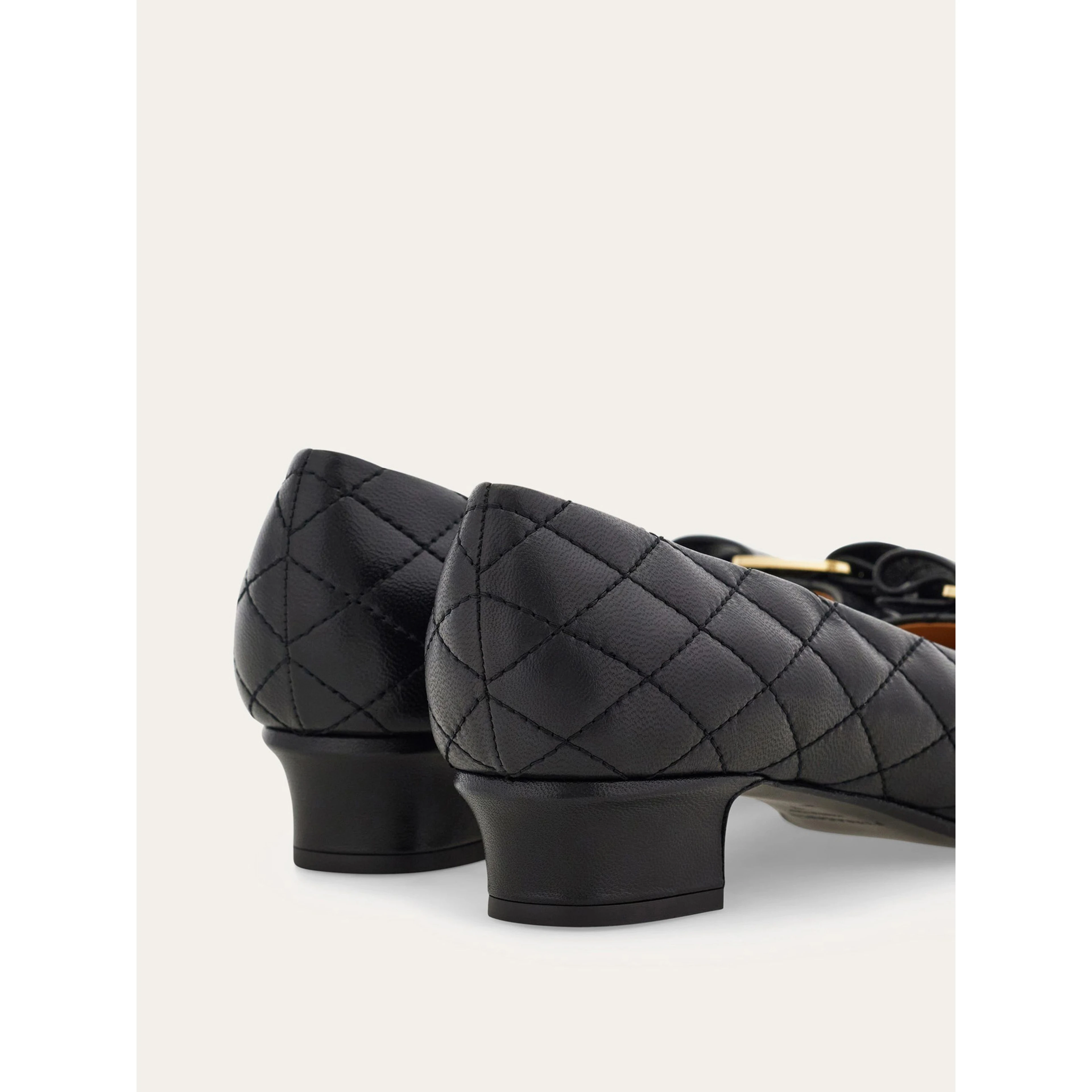FERRAGAMO MAKES SHOES