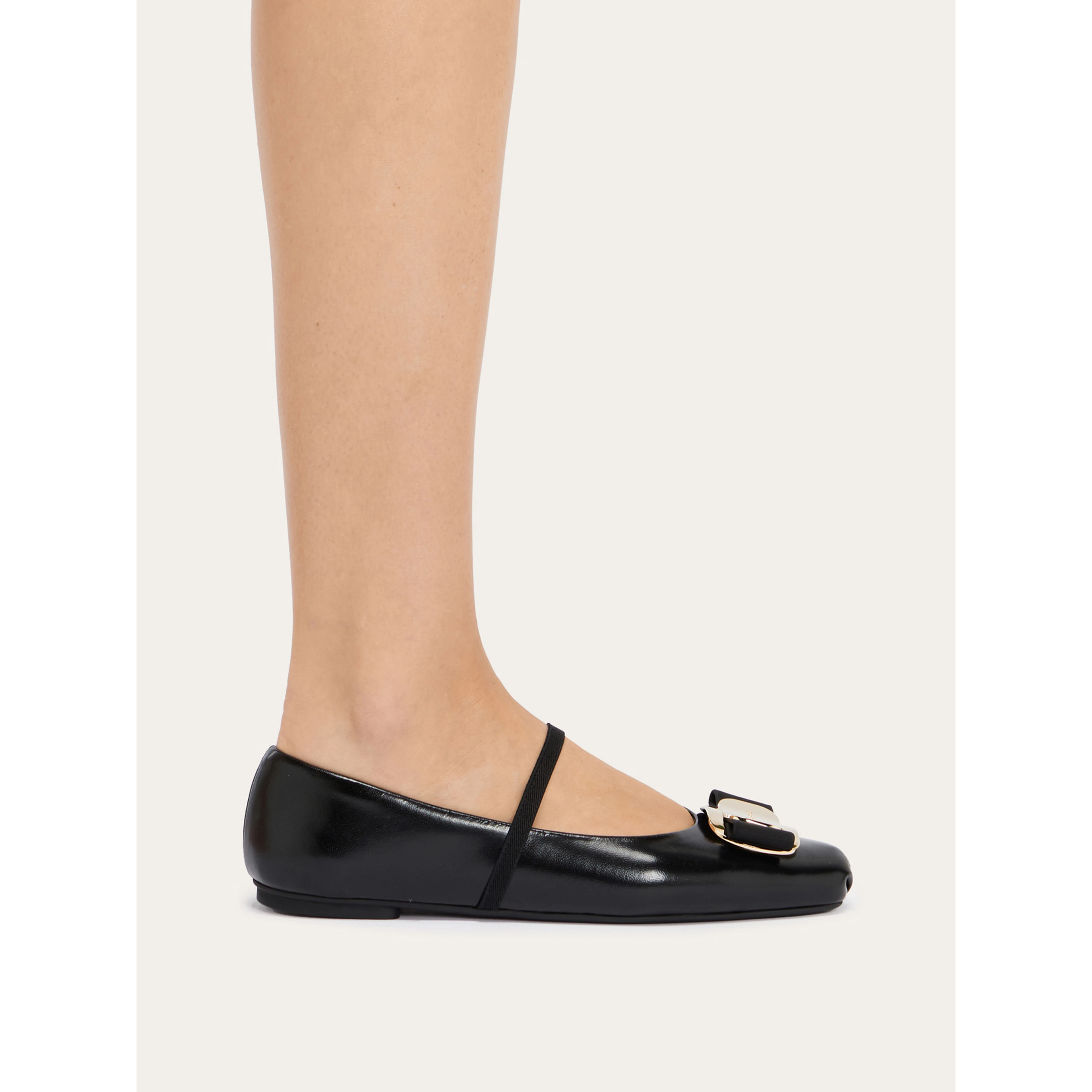 FERRAGAMO NEW VARA ballet flats