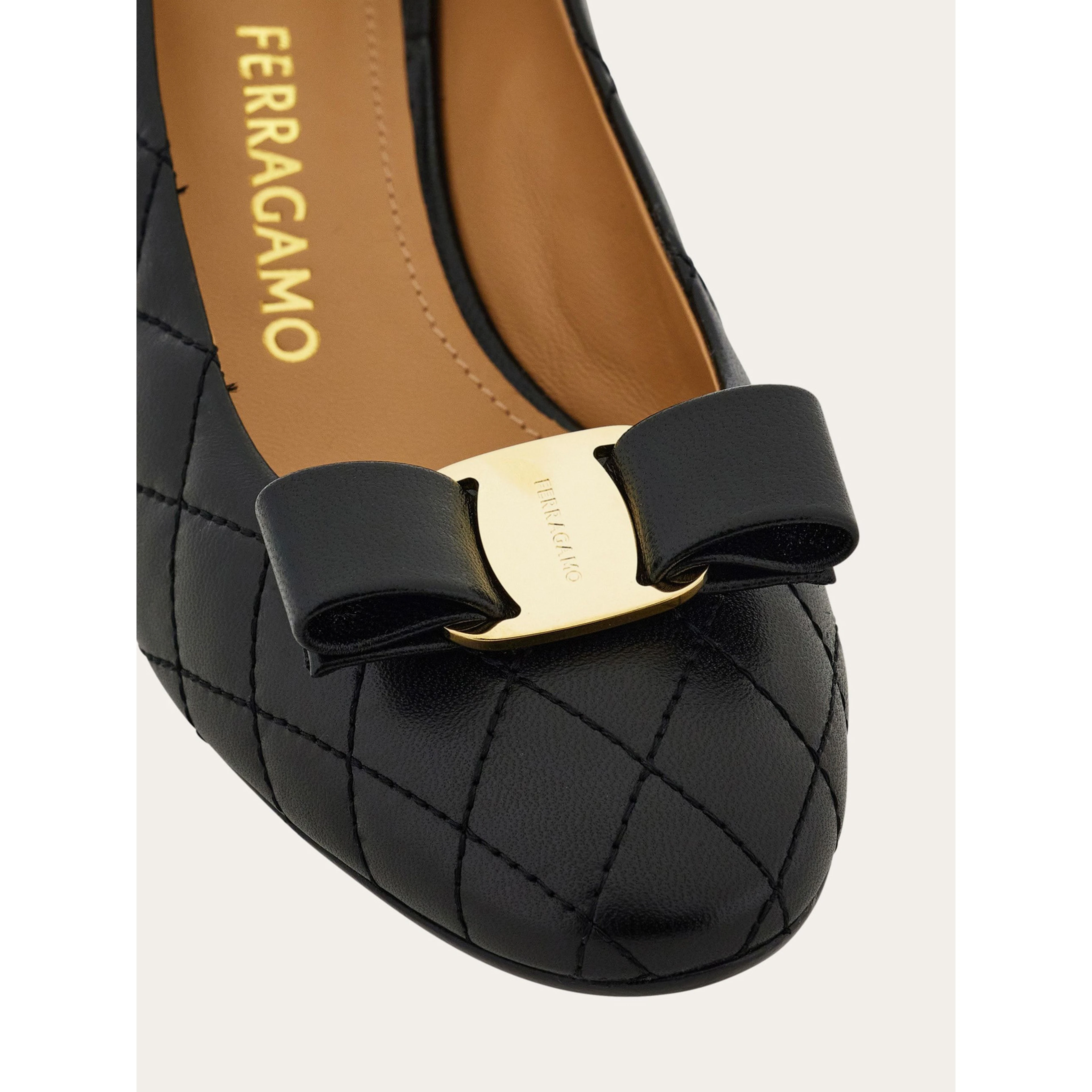 FERRAGAMO MAKES SHOES