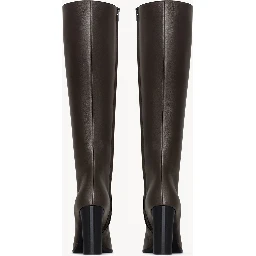 SAINT LAURENT VENETIA boots