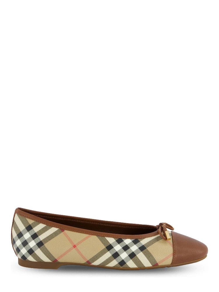 Burberry Flat shoes Beige