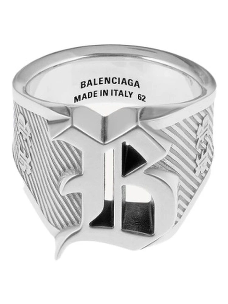 "CHEVALIER MELROSE" RING