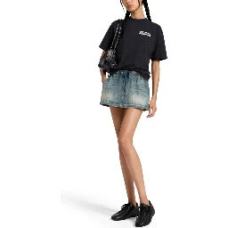 T-SHIRT WITH LOGO