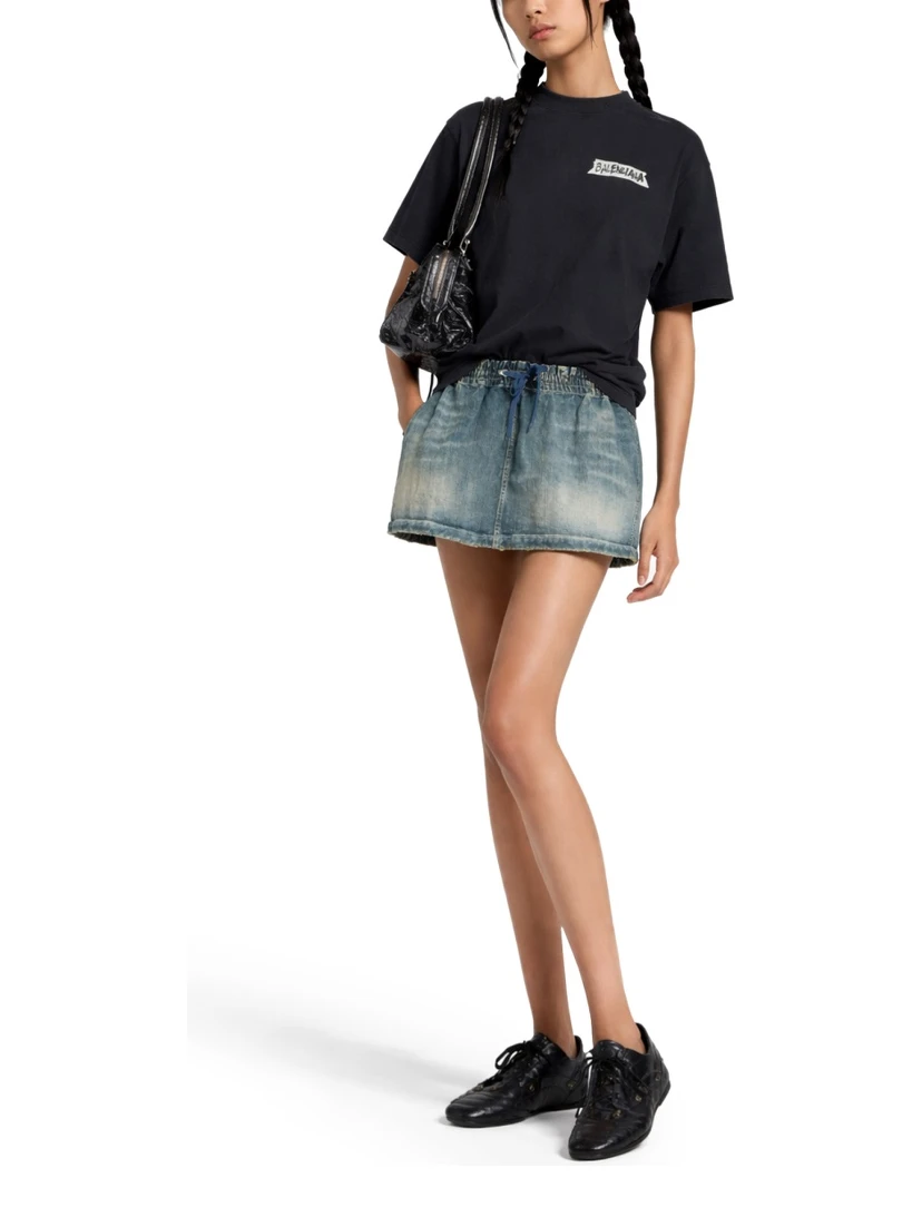 T-SHIRT WITH LOGO