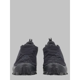 SNEAKER "CROSS DUST MM6 MAISON MARGIELA X SALOMON"