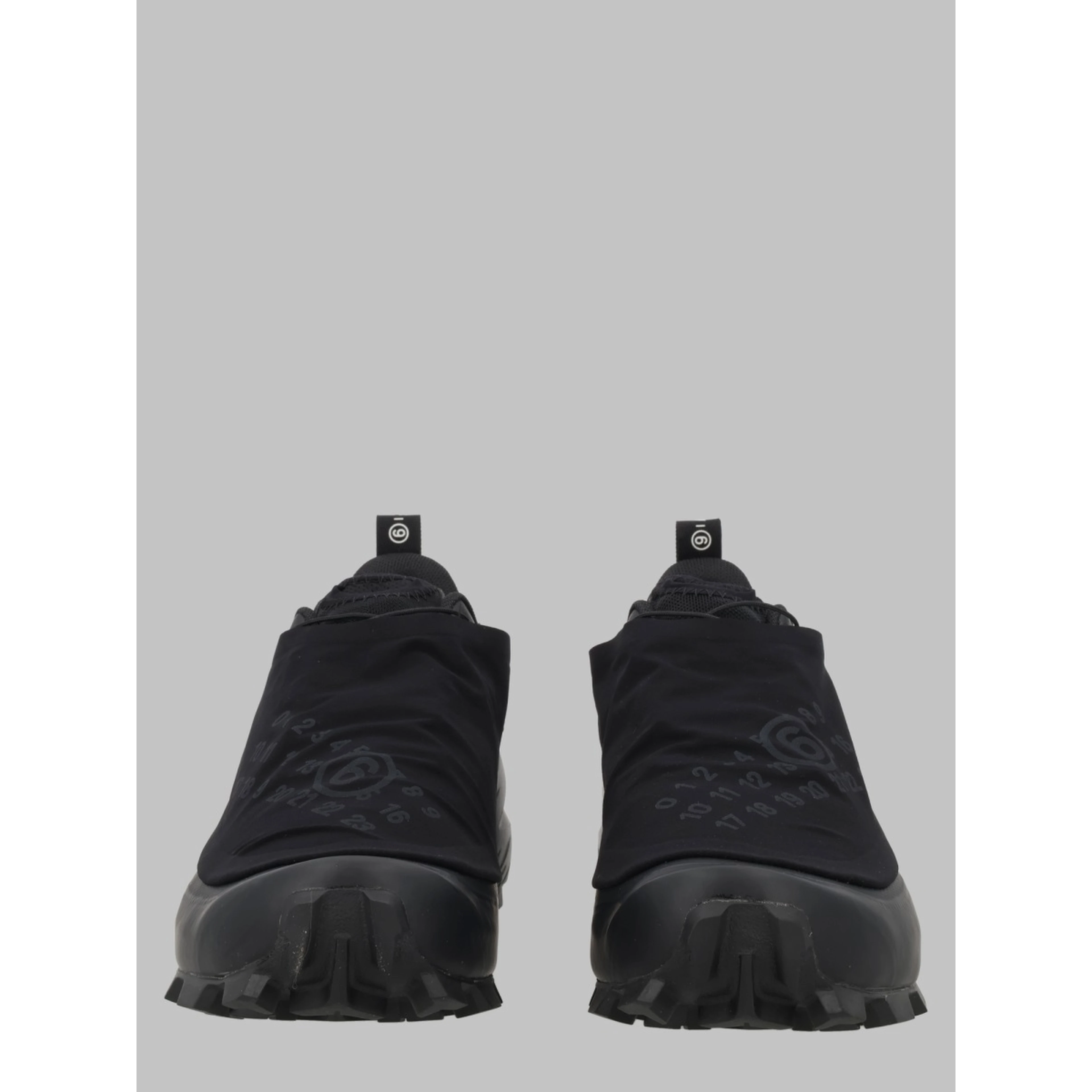 SNEAKER "CROSS DUST MM6 MAISON MARGIELA X SALOMON"