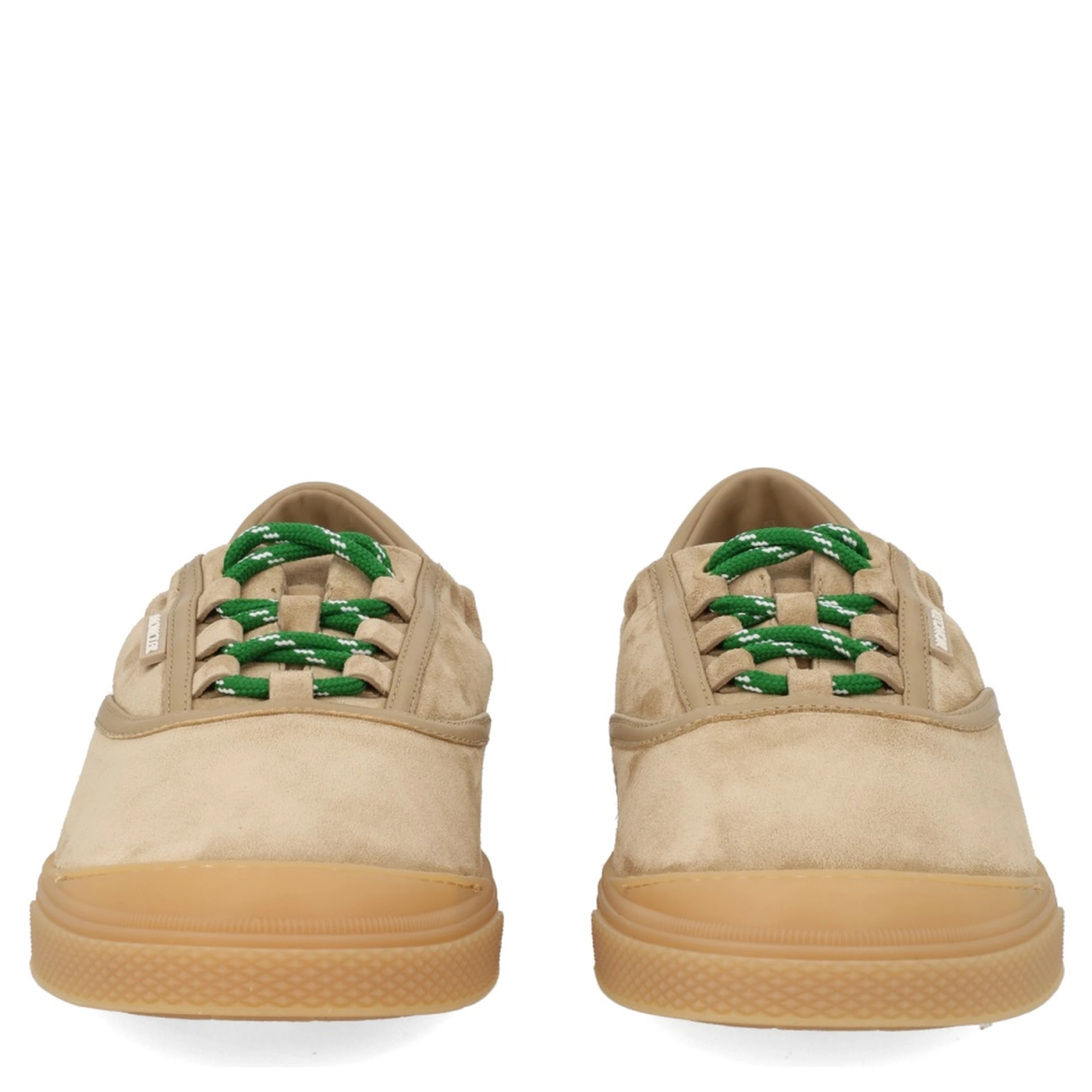 "TRUE LEISURE" SNEAKER