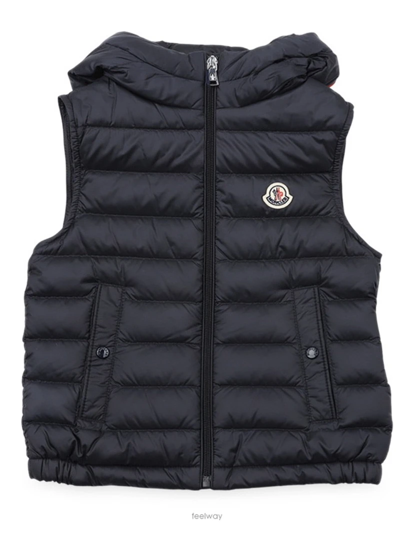 VESTS WITH LOGO