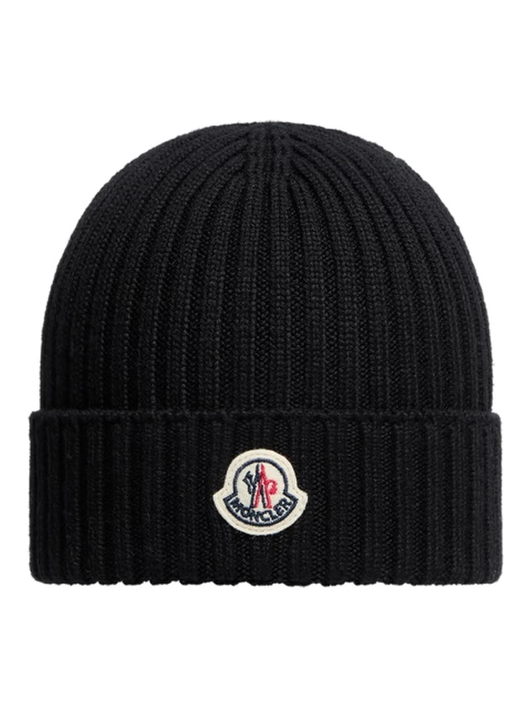 BEANIE WITH LOGO