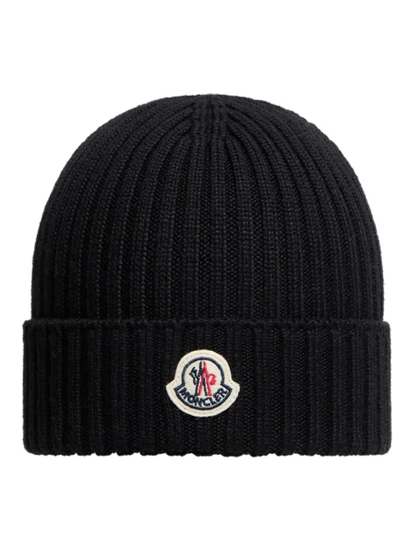 BEANIE WITH LOGO