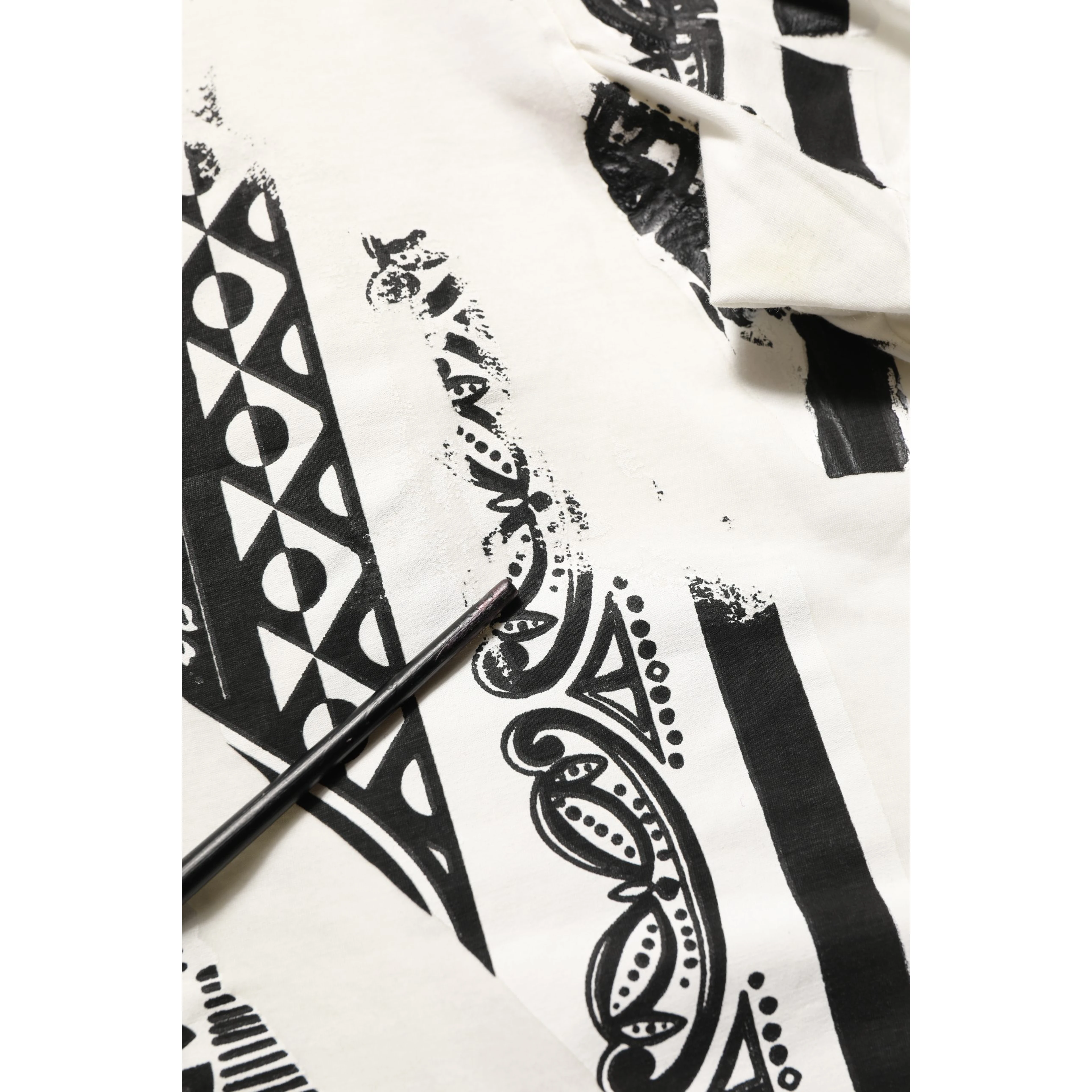 White Bandana Print Cotton Crew Neck T-shirt