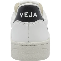 VEJA Sneakers