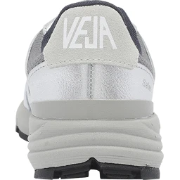 VEJA Sneakers