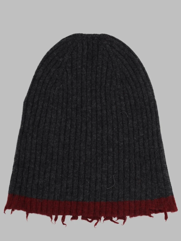 Berretto in Cashmere a Coste alternative