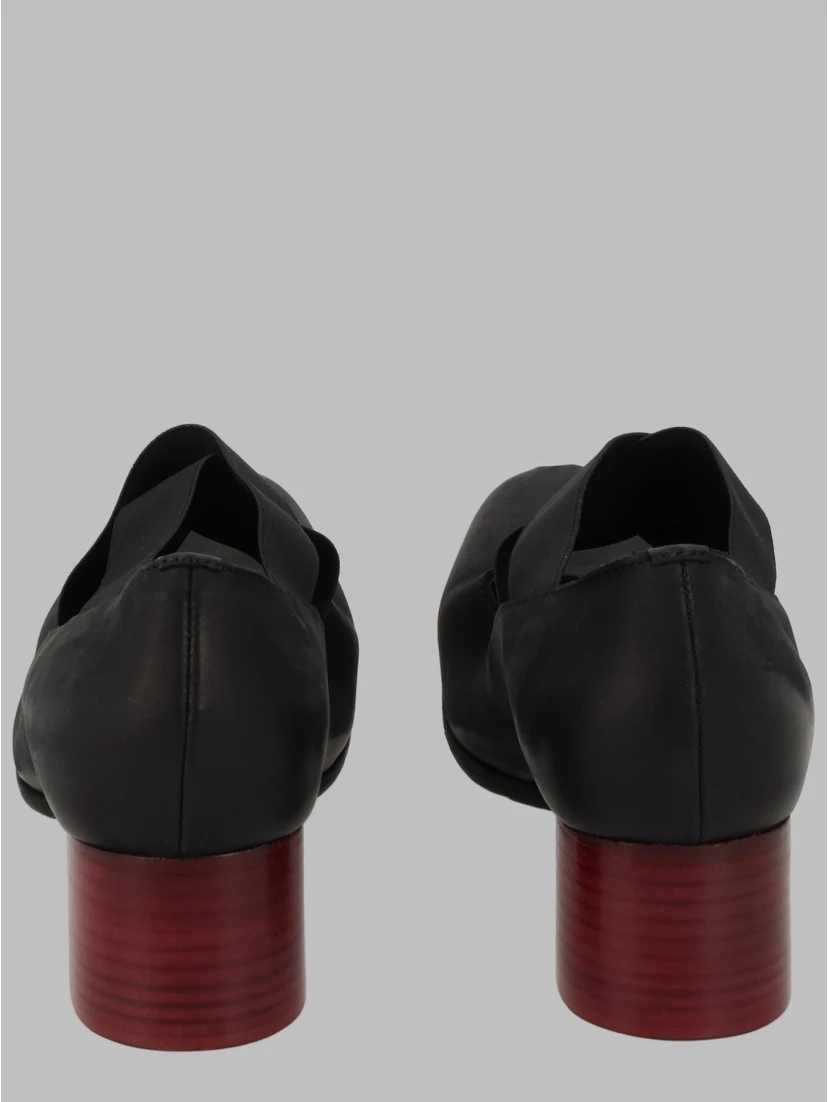 Ballerina In Pelle Con Tacco Medio