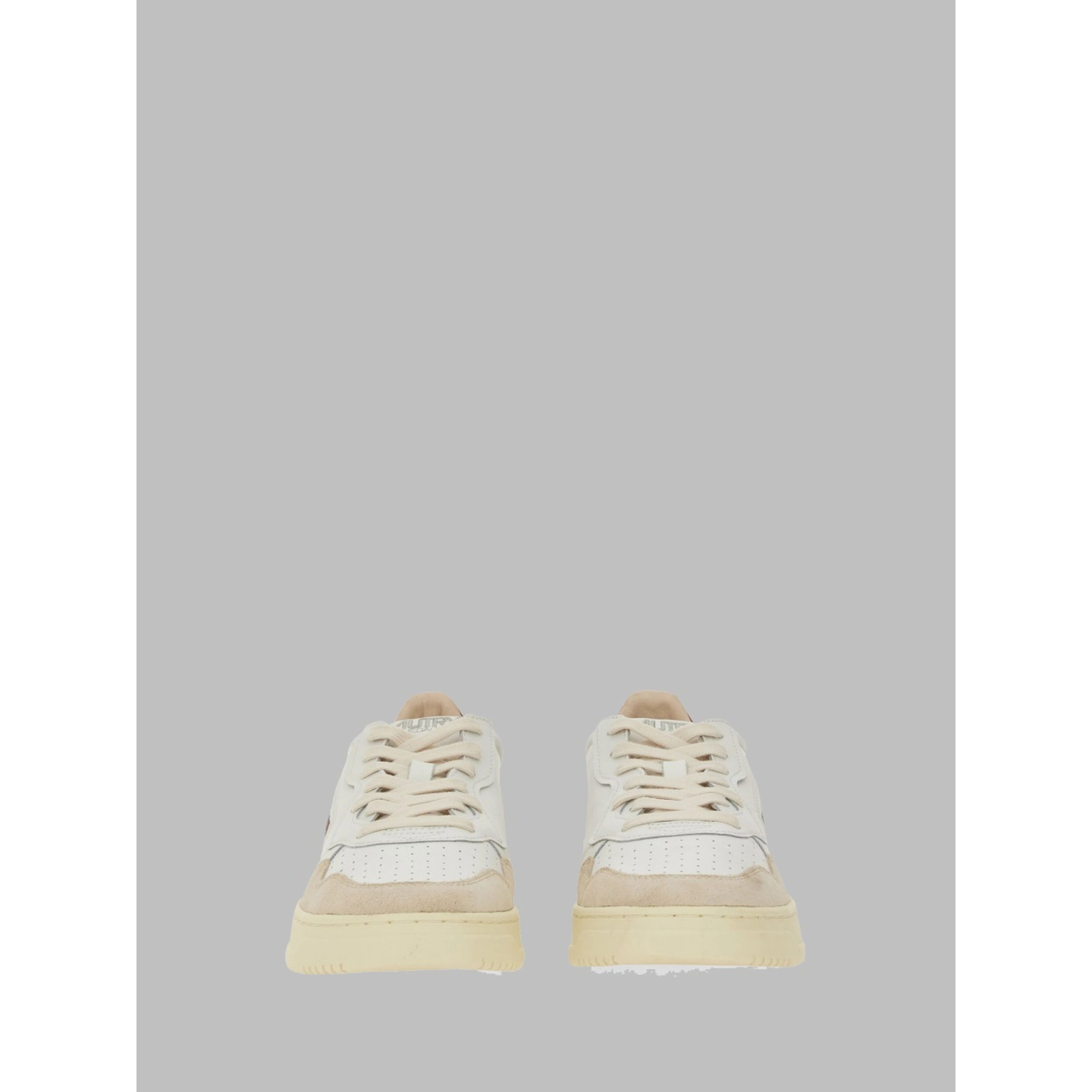 LEATHER SNEAKER