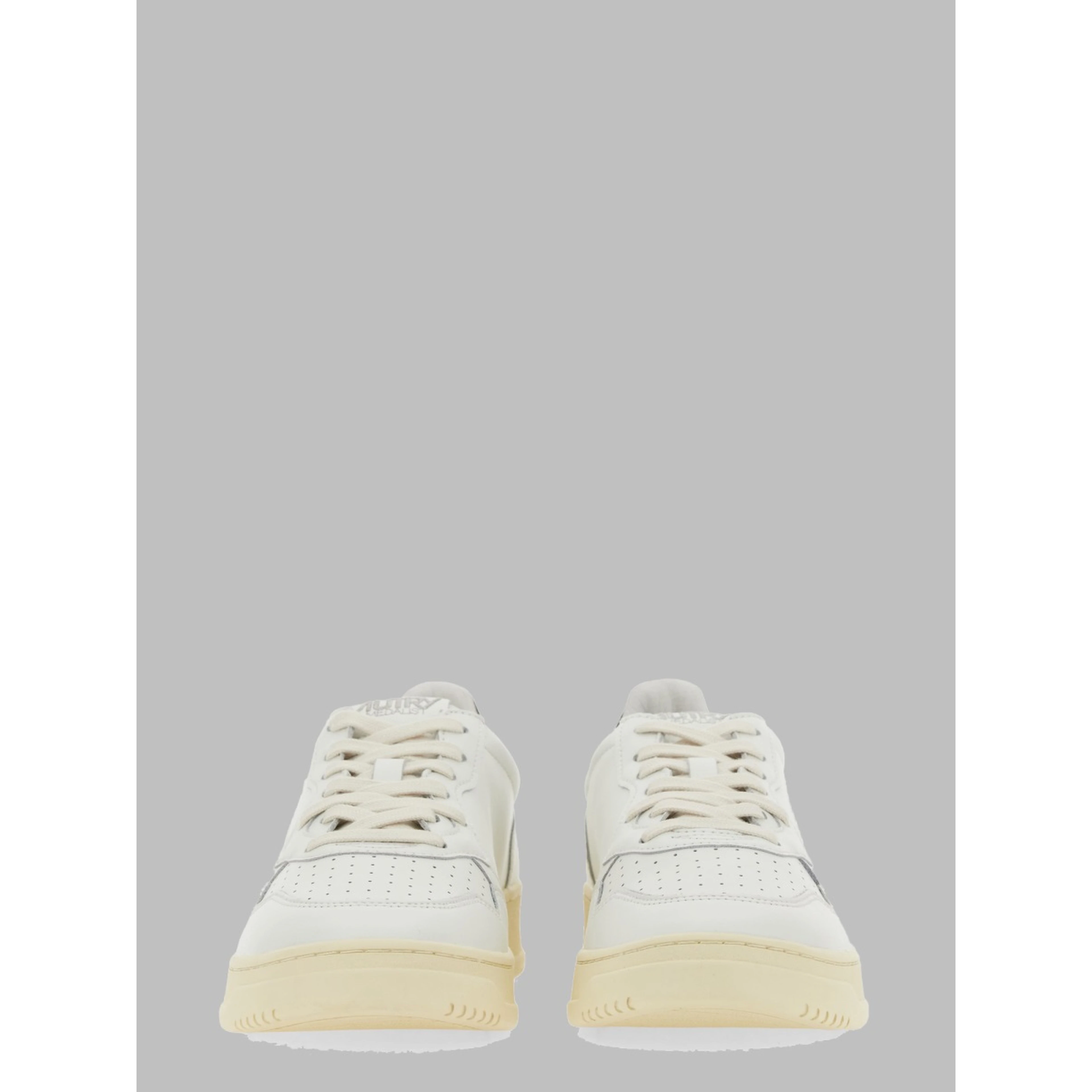 SNEAKER MEDALIST LOW