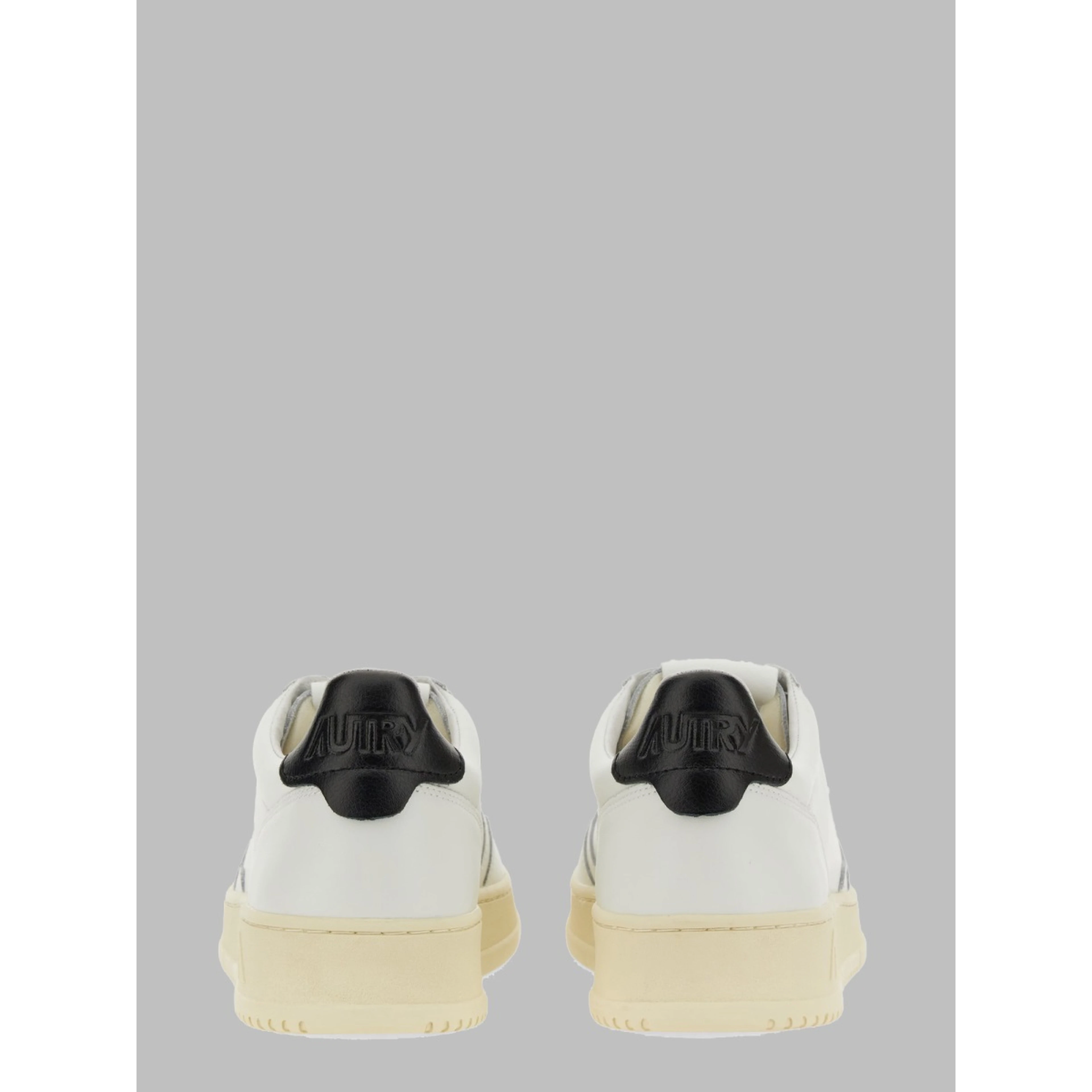 SNEAKER MEDALIST LOW