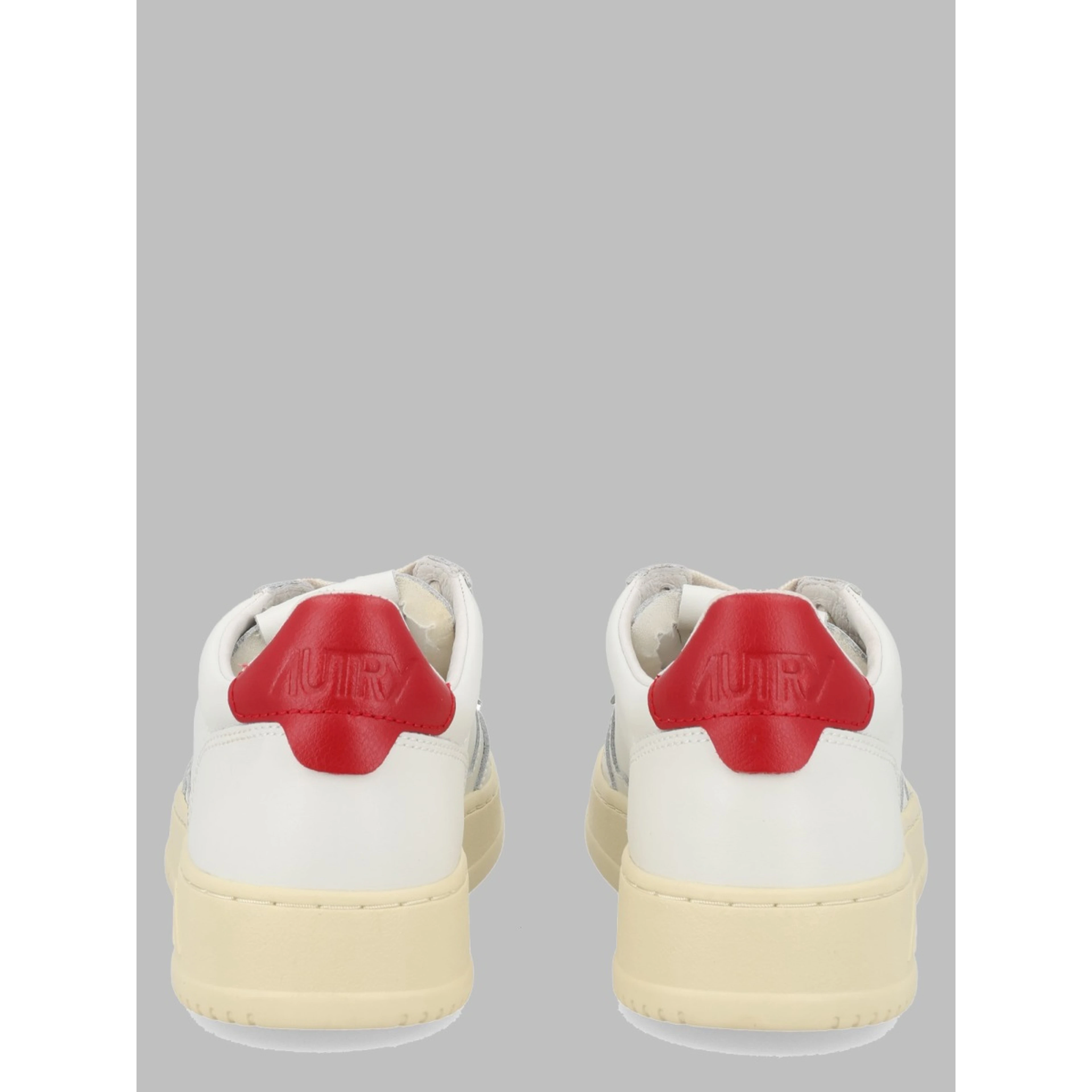 LEATHER SNEAKER