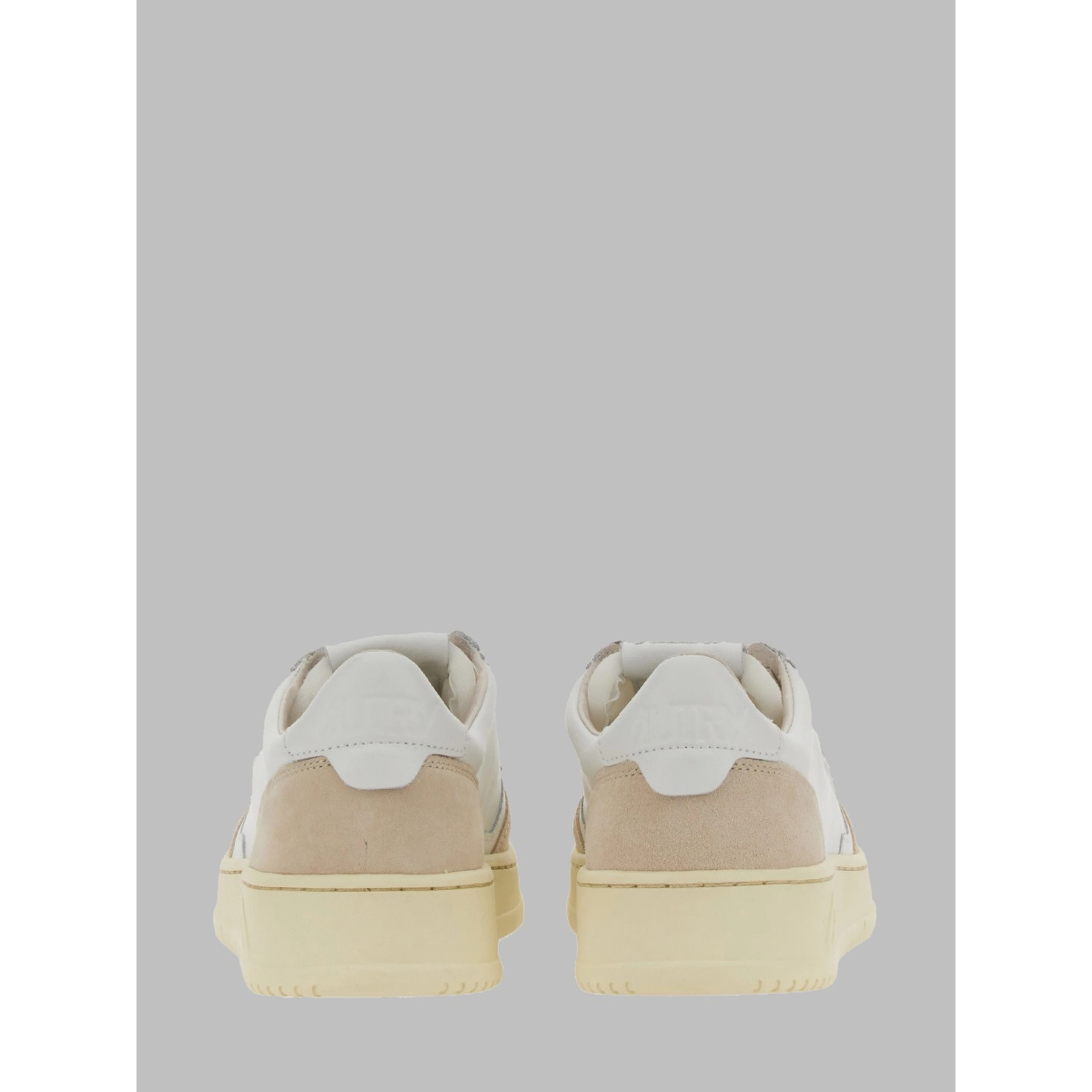 MEDALIST LOW SNEAKER