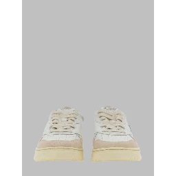 MEDALIST LOW SNEAKER