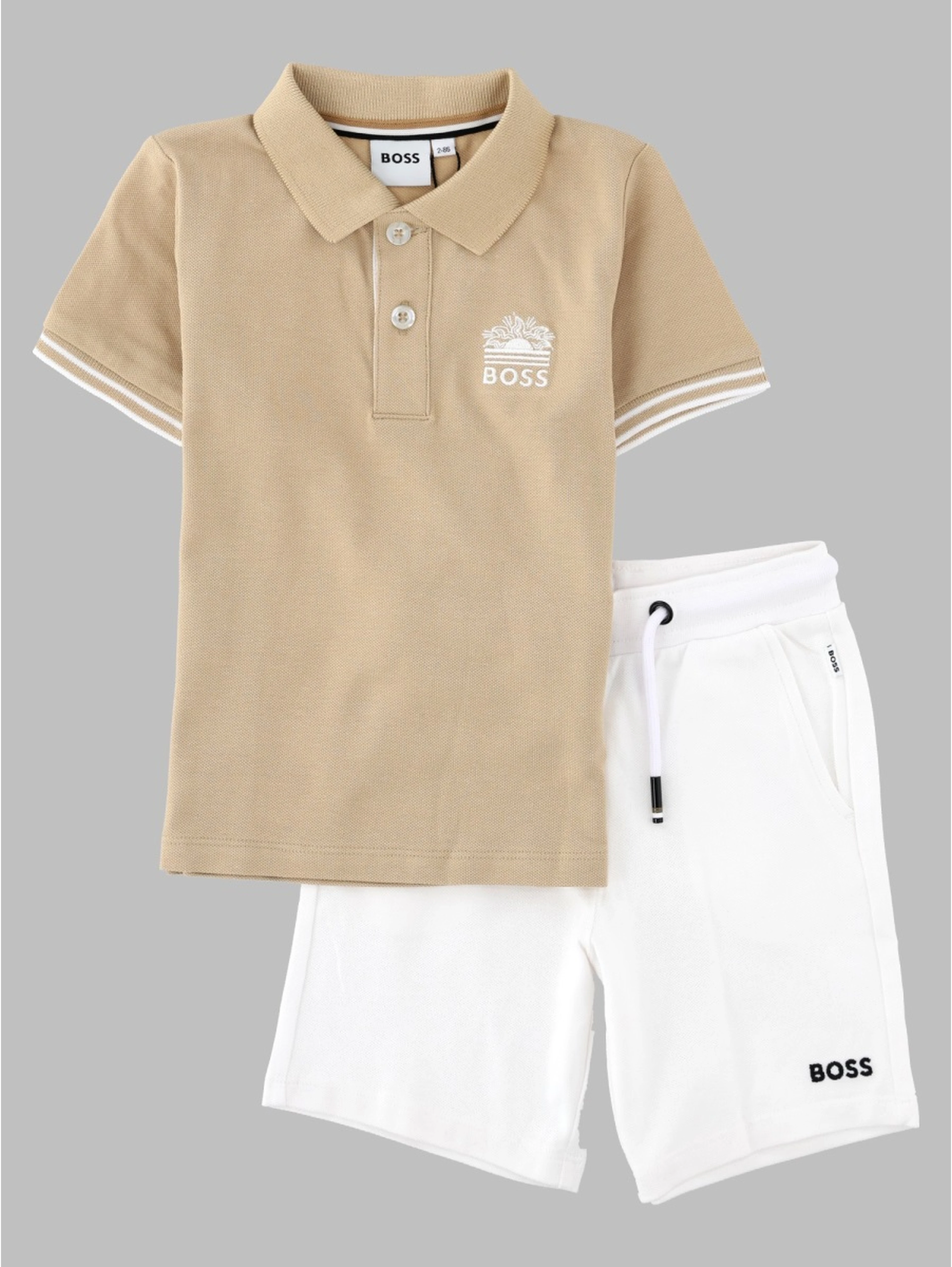 Set polo e shorts con dettaglio a righe