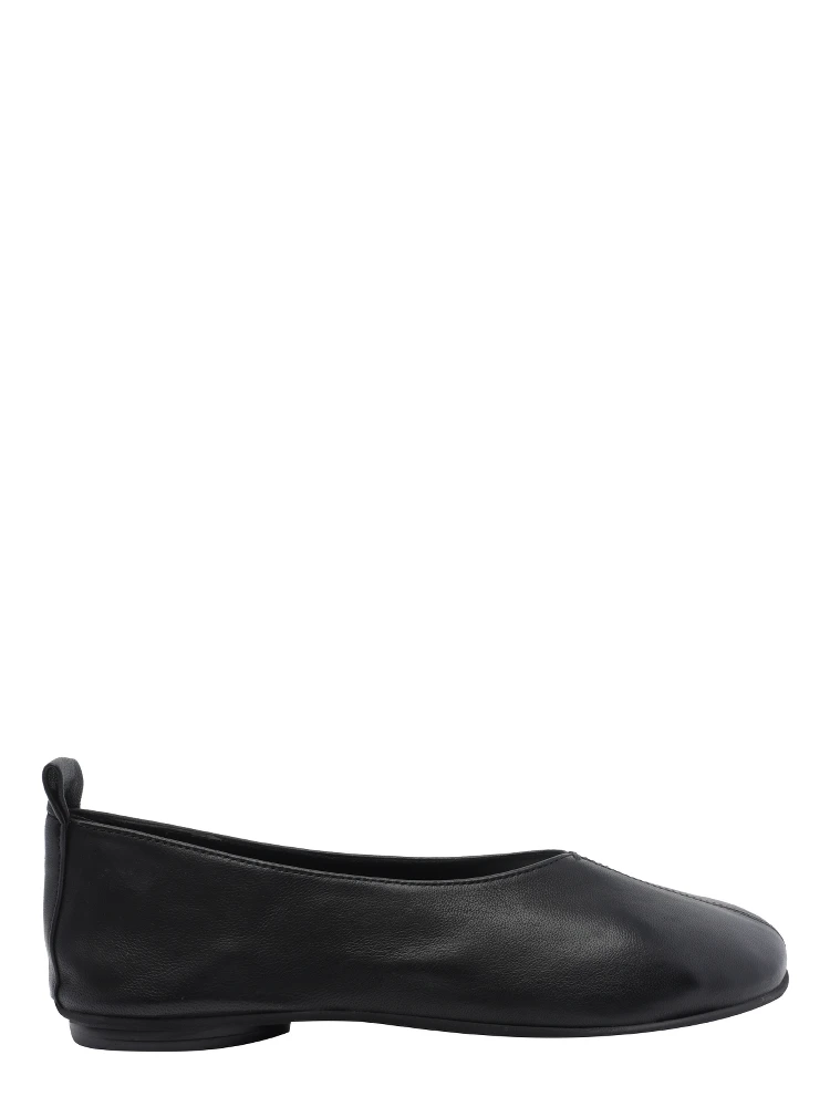 POEVE Flat shoes Black