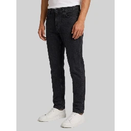 Black jeans relaxed trapered