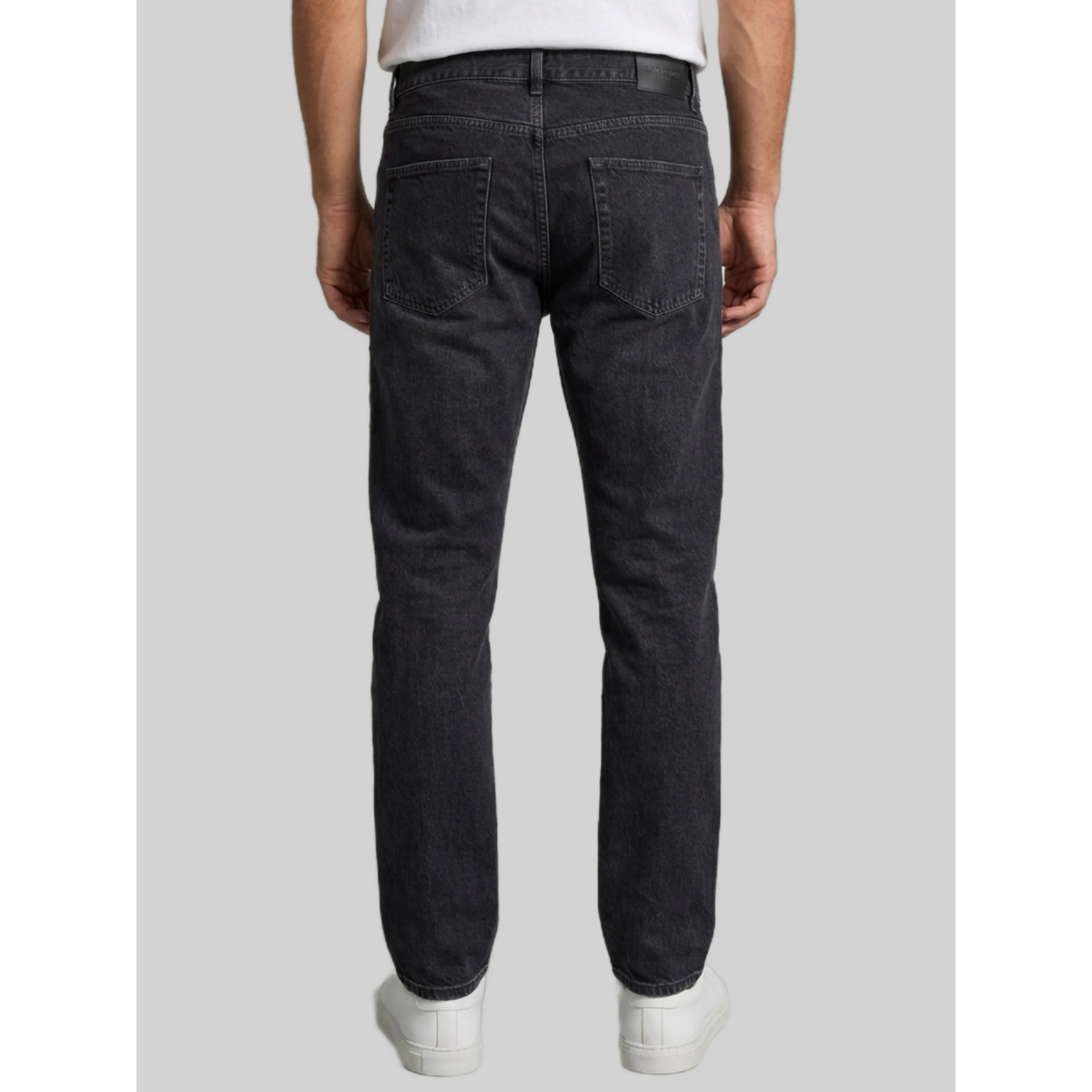 Black jeans relaxed trapered
