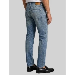Blue jeans relaxed trapered