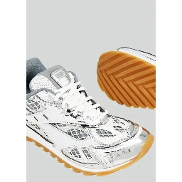 Sneaker Orbit