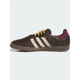 adidas Sneakers