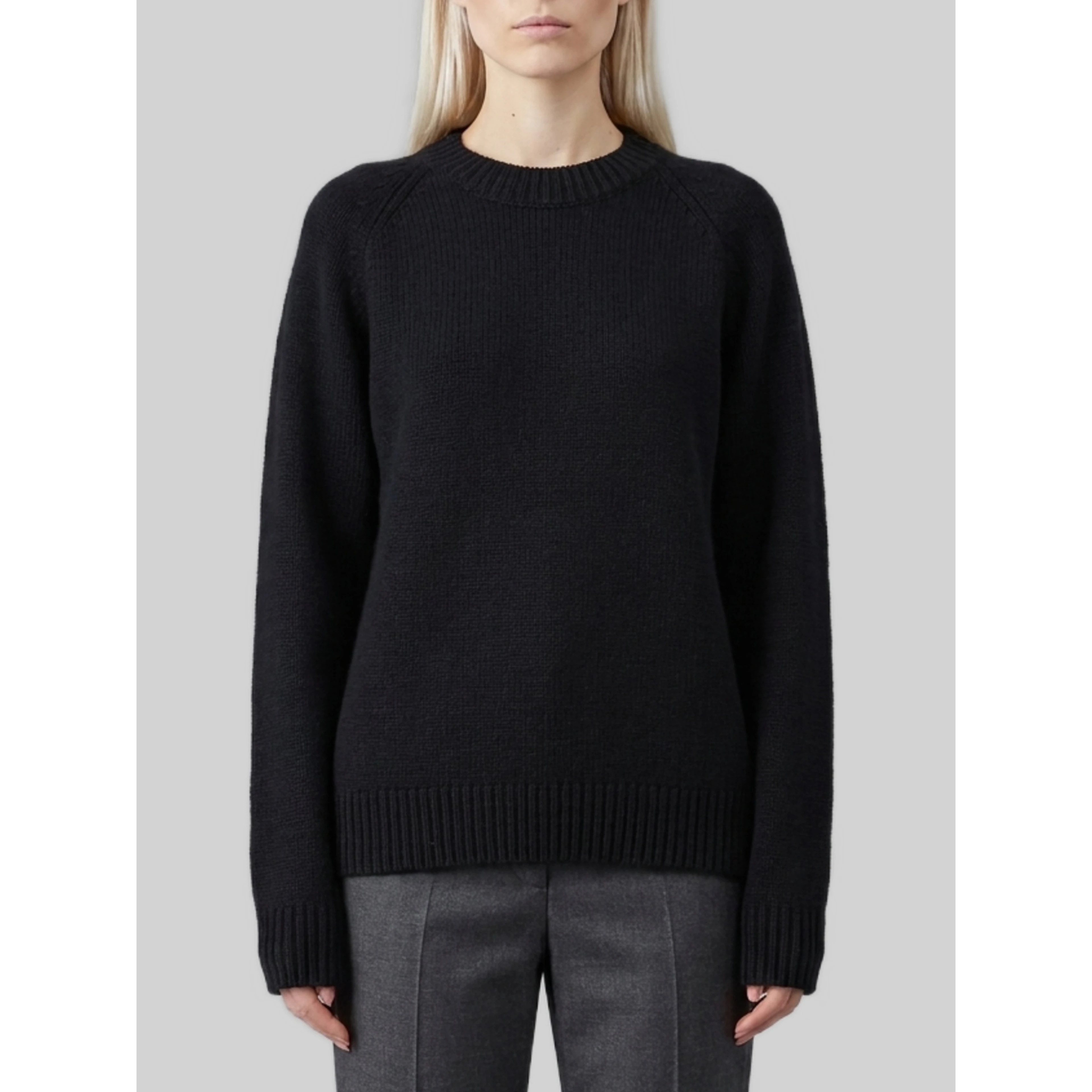KNITWEAR BLACK