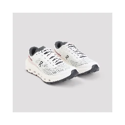 On Cloudvista 3 Sneakers