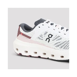 On Cloudvista 3 Sneakers