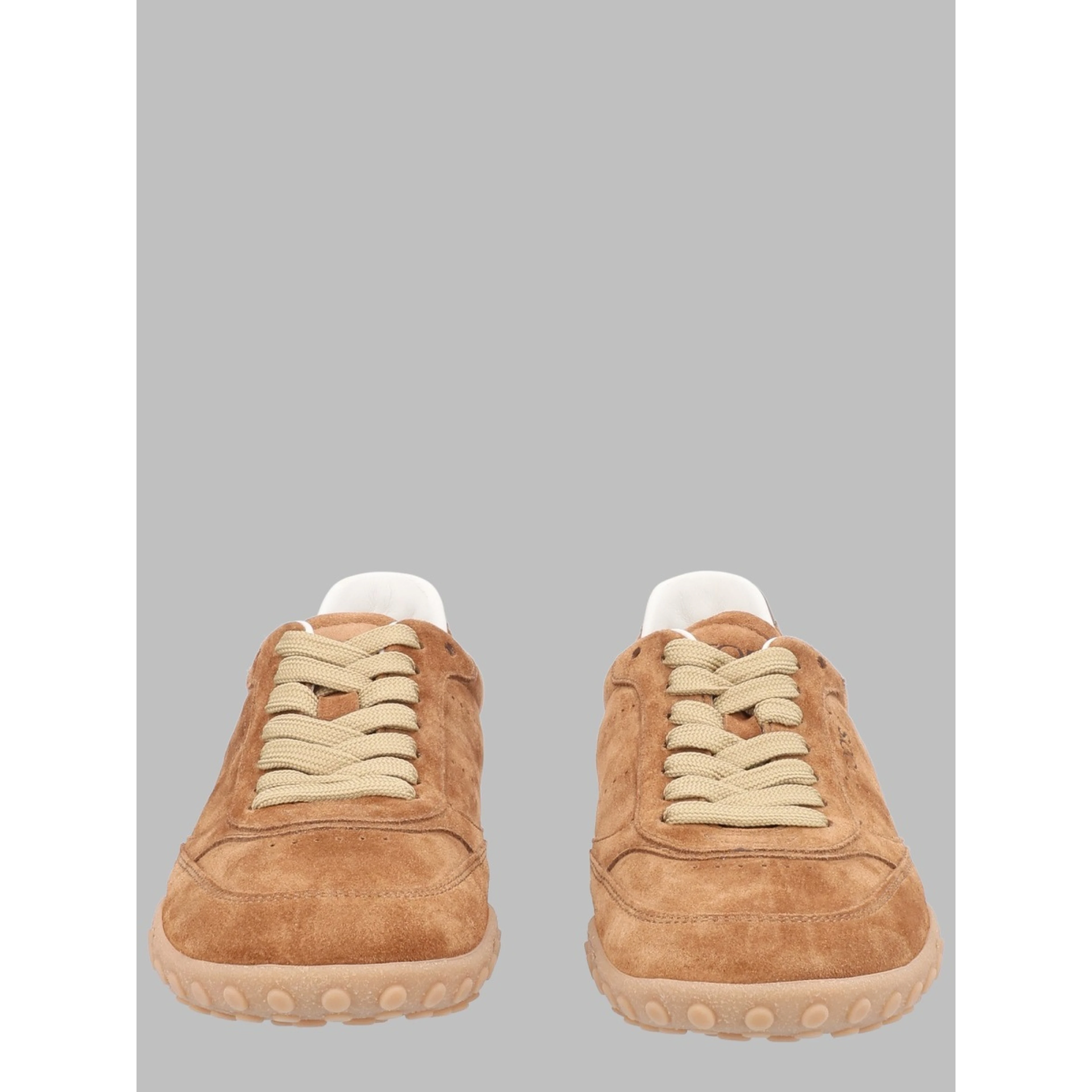 Sneaker in Suede