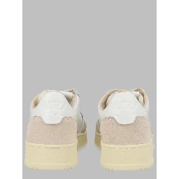MEDALIST LOW SNEAKER