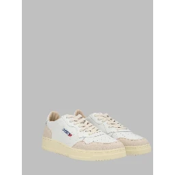 MEDALIST LOW SNEAKER