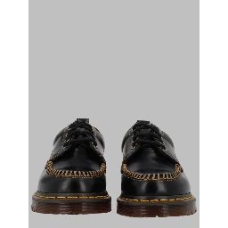 Stringata "Lowell Moc Toe"