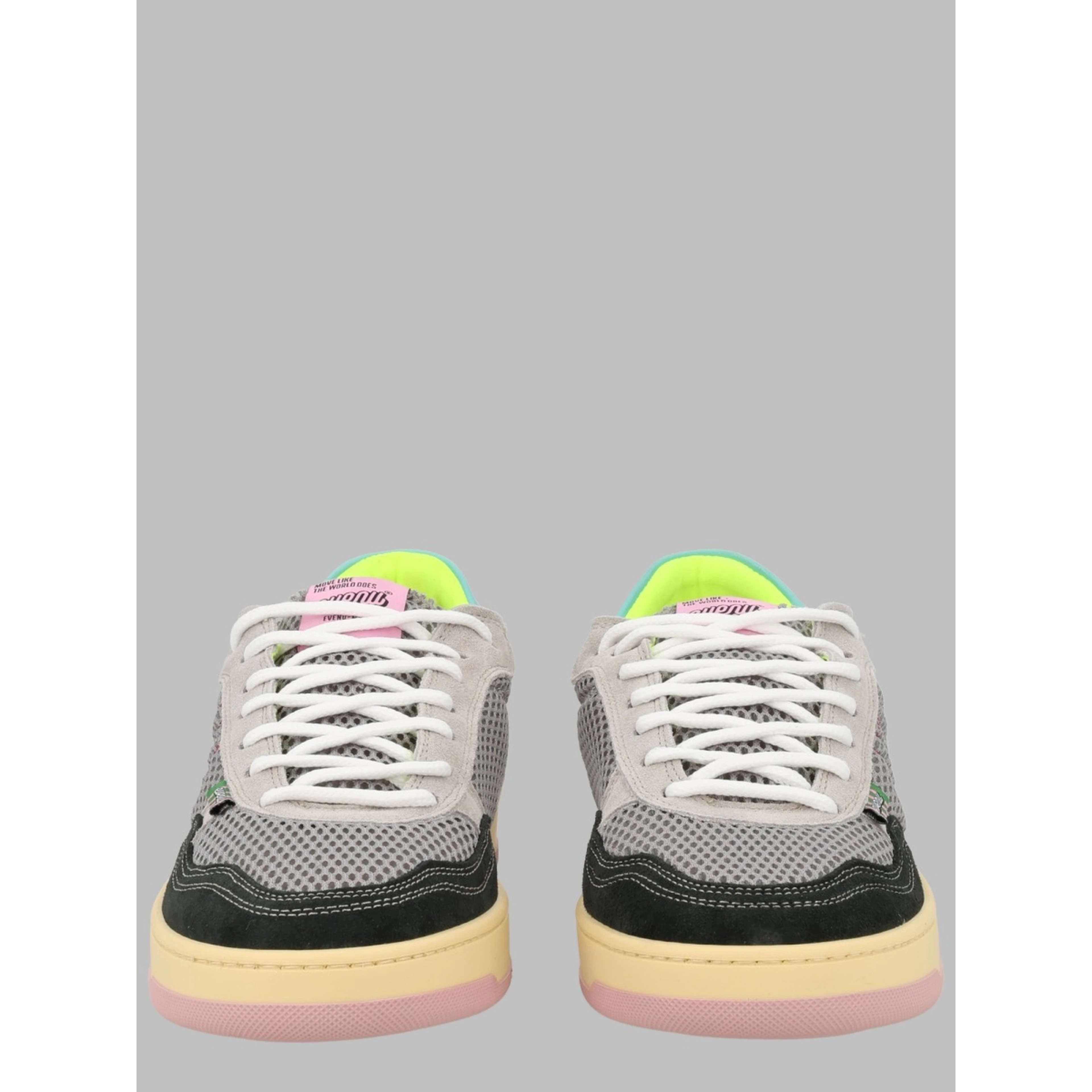Sneaker "Equal Special"