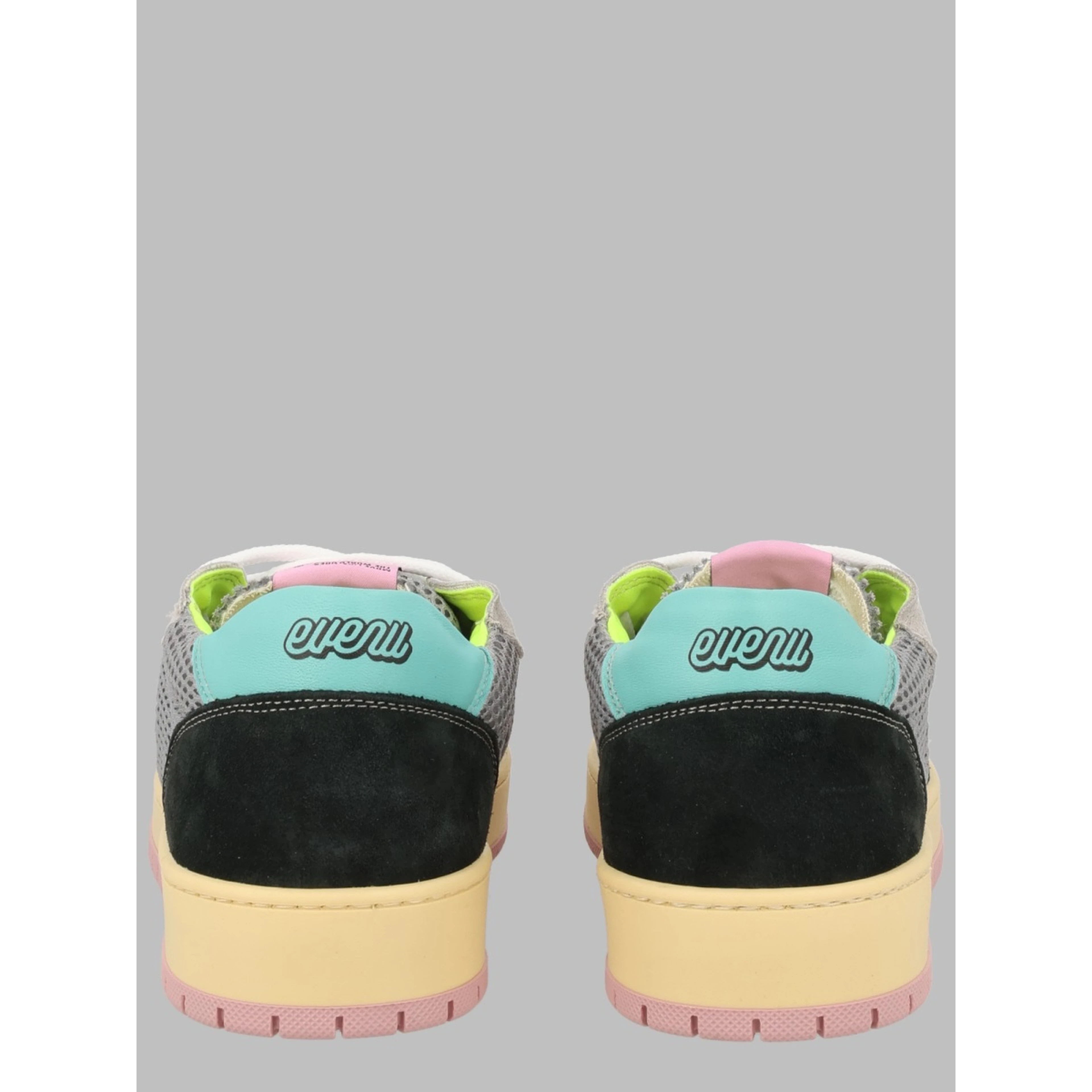 Sneaker "Equal Special"