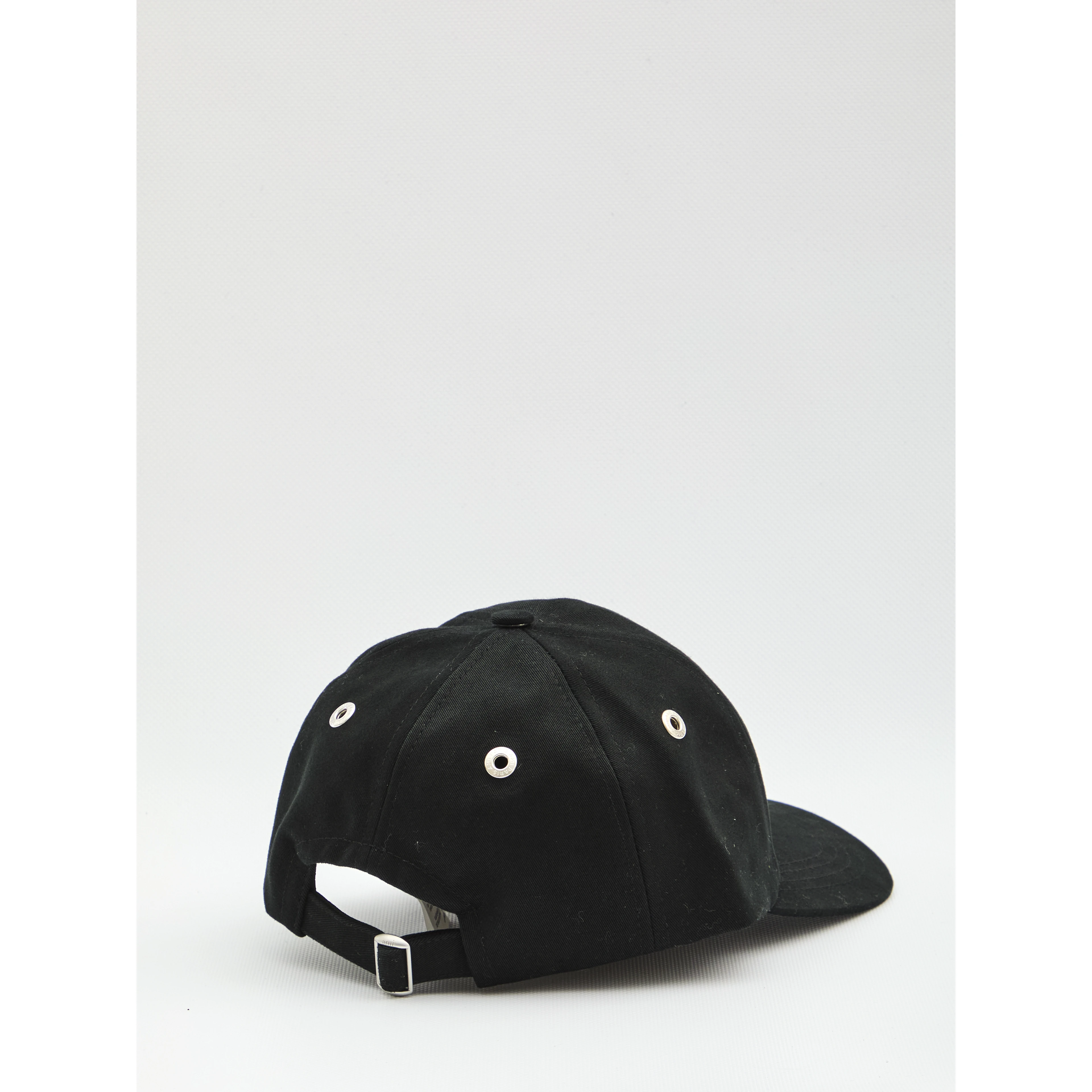 Ami de Coeur cap