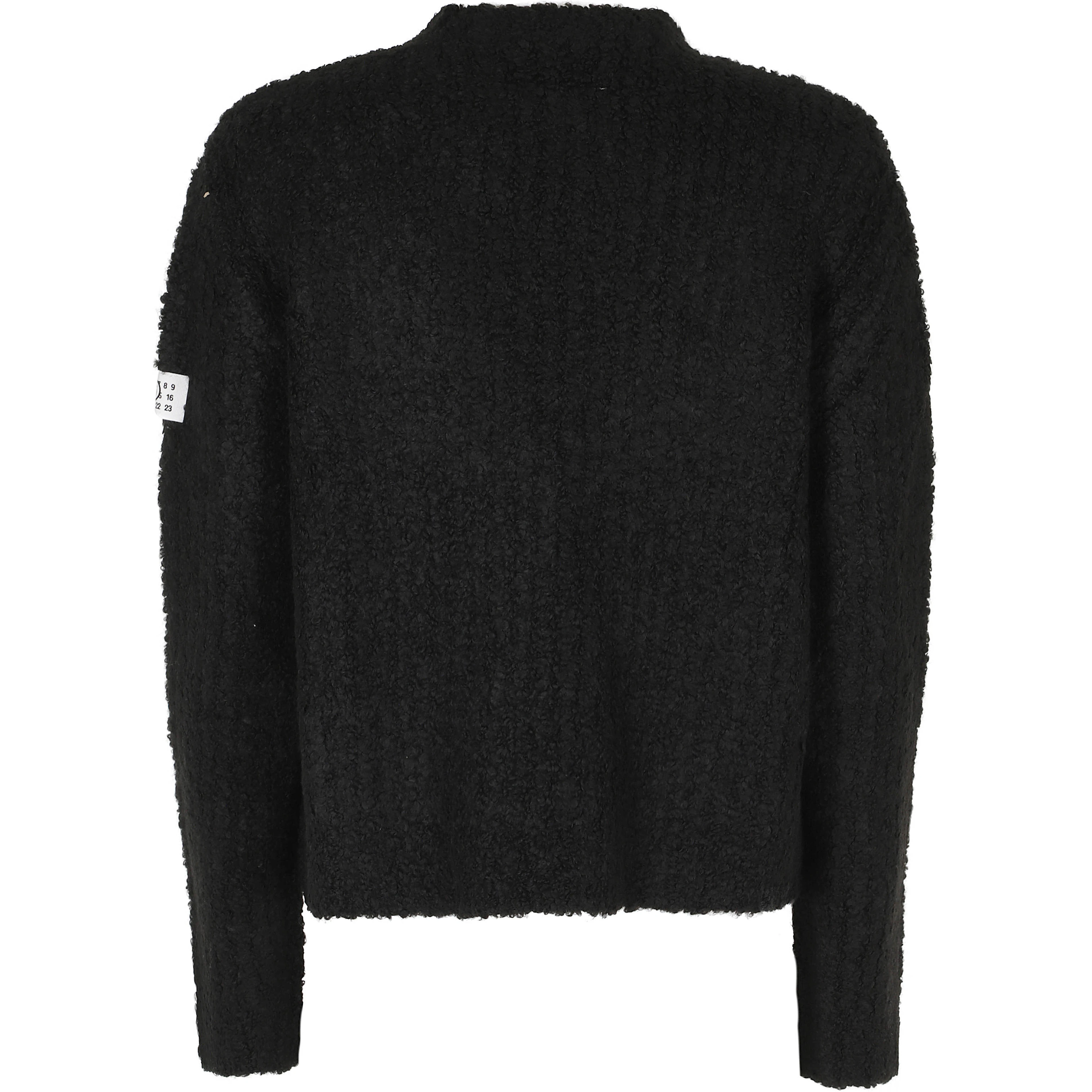 CREWNECK