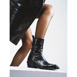 Poeve Boots