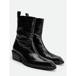 Poeve Boots